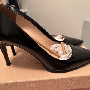 Prada Patent Saffiano leather pumps (calf skin)